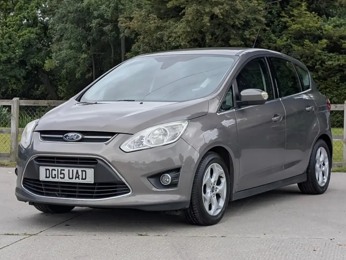 Used Ford C-MAX Zetec 2015 Brown MPV