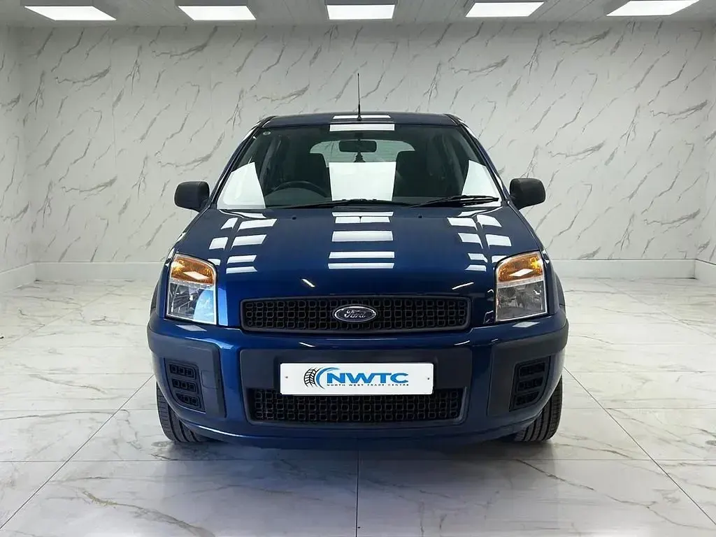 Usado Ford Fusion Style 80 CV (58 kW) 2009 Azul Utilitario