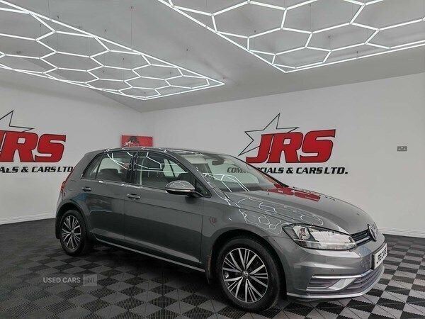 Grey Used 2018 VW Golf VII SE Hatchback | £12,950 (Fair price) - Image 1/4