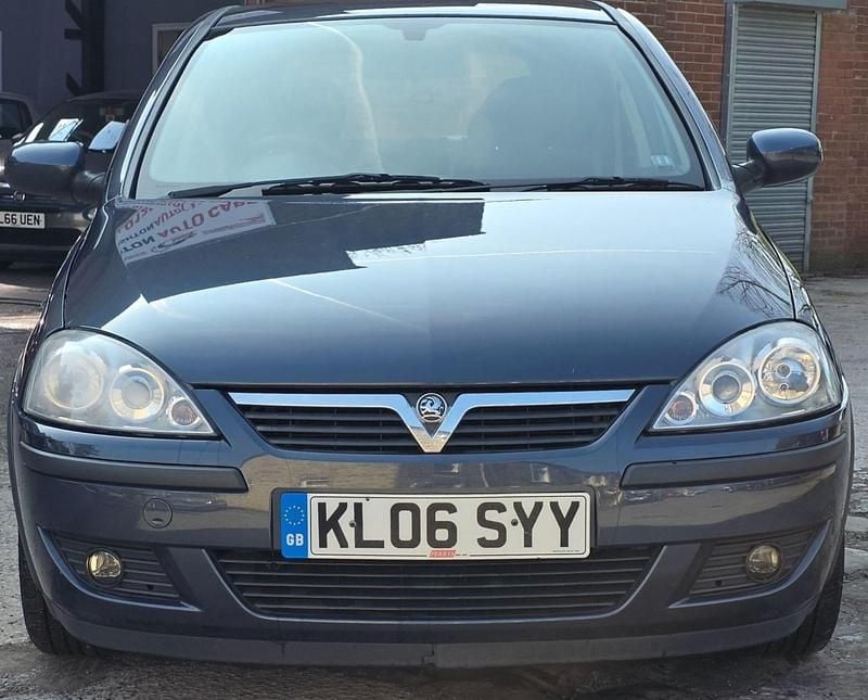 Used Vauxhall Corsa 80 HP (58 kW) 2006 Blue Hatchback
