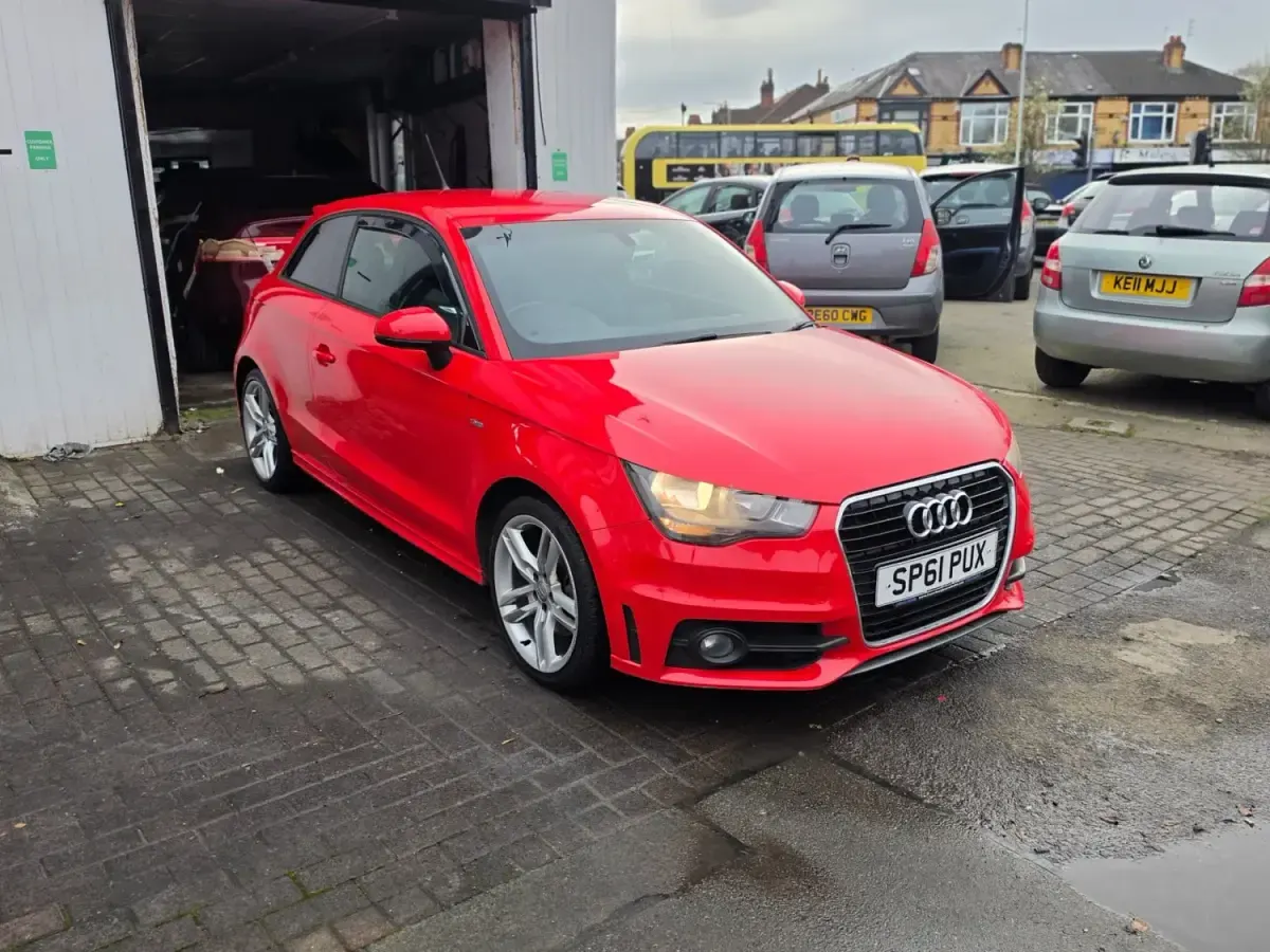 Gebraucht Audi A1 S-Line 2011 Rot Kleinwagen
