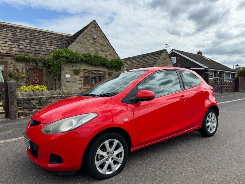 Red Used 2009 Mazda 2 Hatchback | £990 - Image 1/4