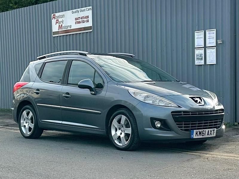 Used Peugeot 207 Allure 92 HP (67 kW) 2011 Iron grey Estate