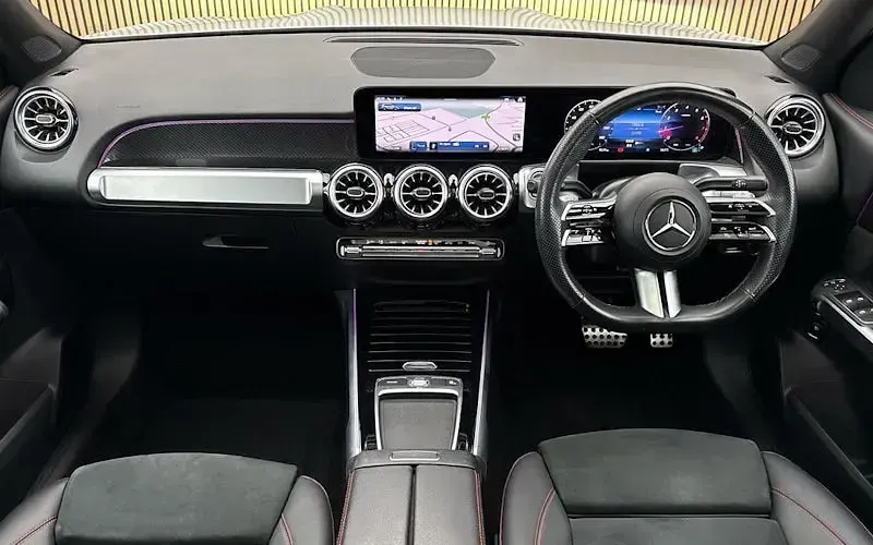 Used Mercedes GLB200 AMG Line Premium Plus 163 HP (119 kW) 2024 White SUV