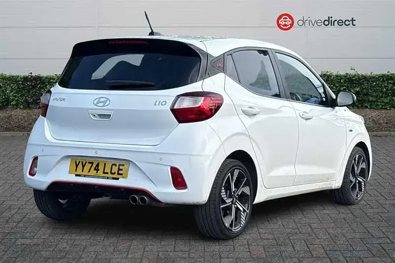 Käytetty Hyundai i10 N Line 90 HP (66 kW) 2024 Valkoinen Viistoperä