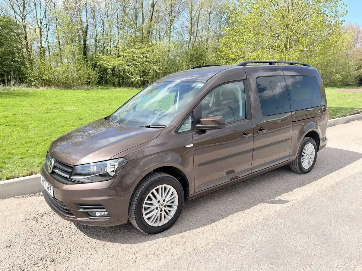 Used VW Caddy Life 122 HP (89 kW) 2021 Brown MPV