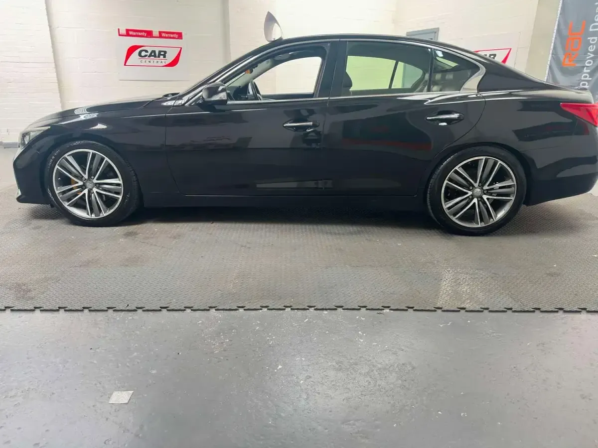 Used Infiniti Q50 Sport Tech 170 HP (125 kW) 2015 Black Sedan