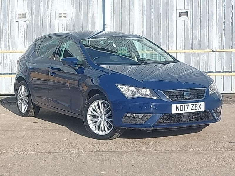 Used Seat Leon SE Dynamic 110 HP (80 kW) 2017 Blue Hatchback