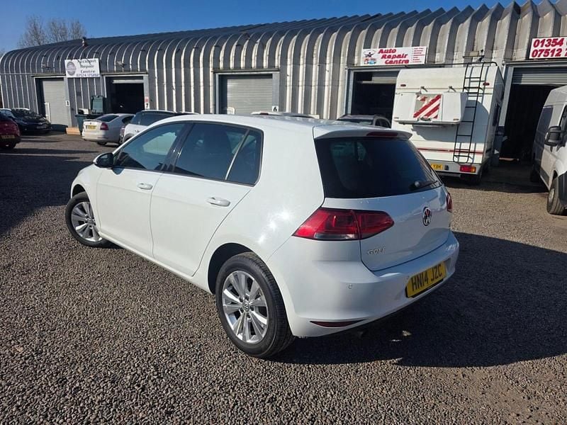 Used VW Golf VII SE 105 HP (77 kW) 2014 White Hatchback