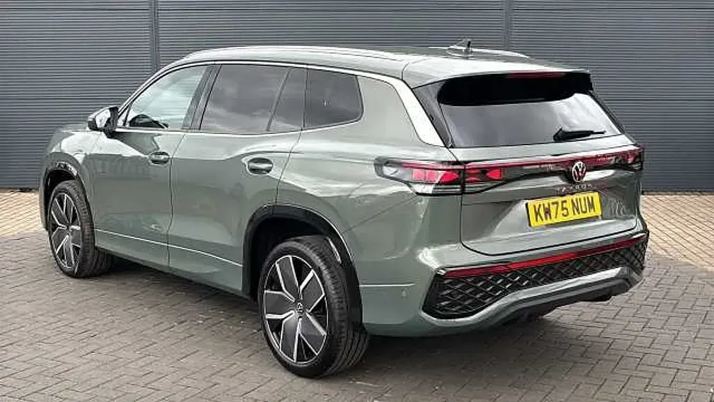 Begagnad VW Tayron R-line 193 HK (141 kW) 2026 Grön SUV