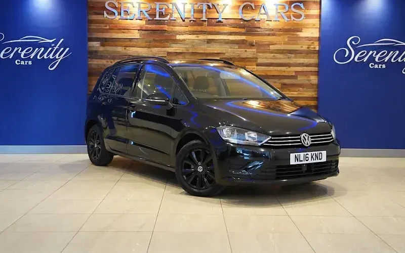 Used VW Golf VII SE 110 HP (80 kW) 2016 Hatchback