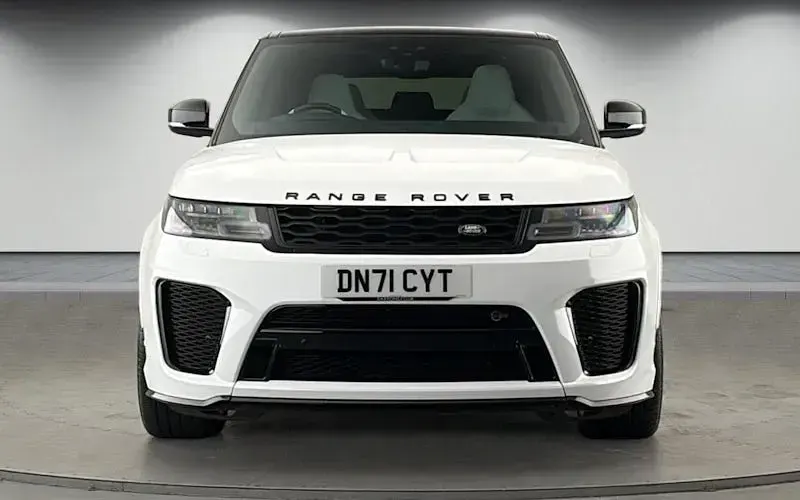 Used Land Rover Range Rover Sport SVR 575 HP (422 kW) 2021 Fuji white SUV
