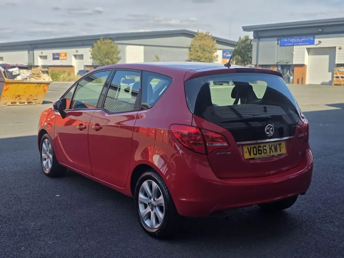 Used Vauxhall Meriva 2016 Red MPV