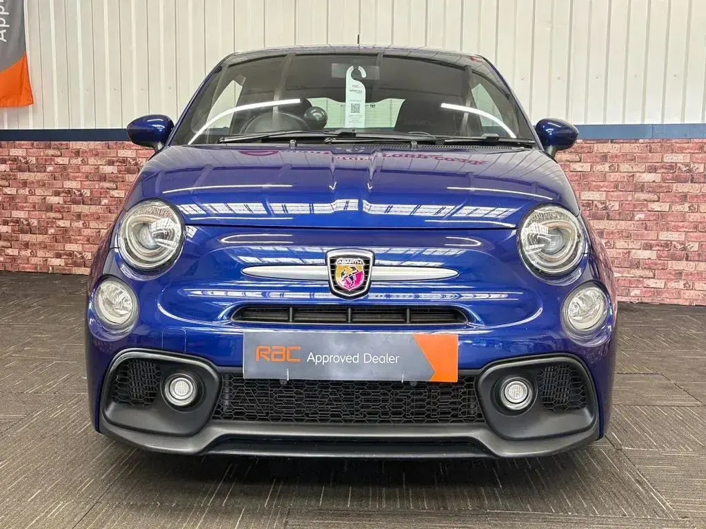 Used Abarth 595 145 HP (106 kW) 2016 Blue Hatchback