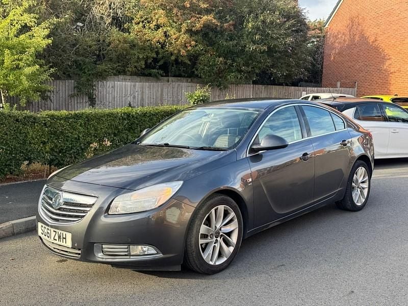 Second-hand Vauxhall Insignia SRi 2012 Gri Hatchback