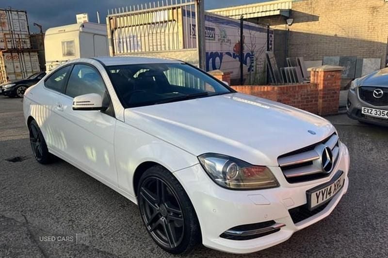 Used Mercedes C220 Executive 170 HP (125 kW) 2014 White Coupe