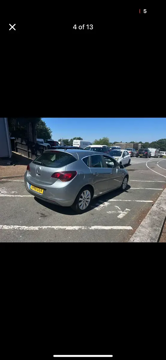 Used Vauxhall Astra Elite 2011 Silver Hatchback