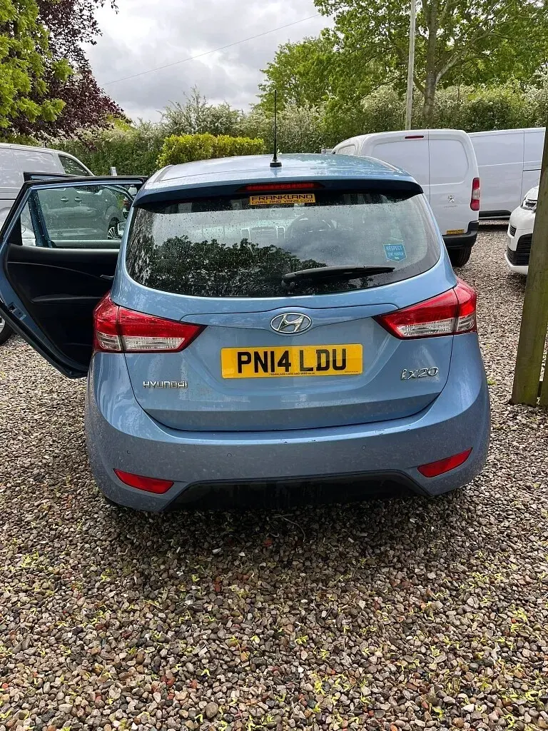 Used Hyundai ix20 Active 125 HP (91 kW) 2014 Blue Hatchback