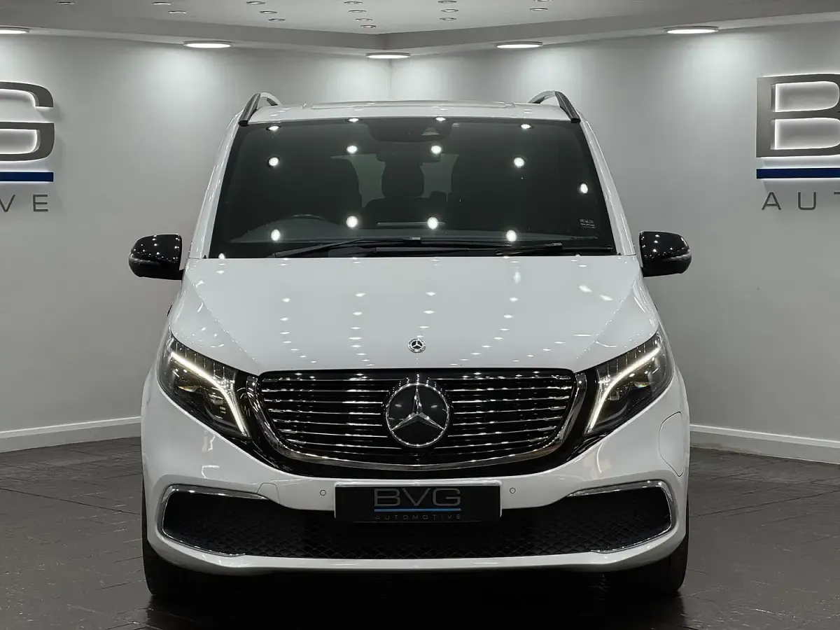 Used Mercedes EQV300 Premium 150 kW (204 HP) 2021 White MPV