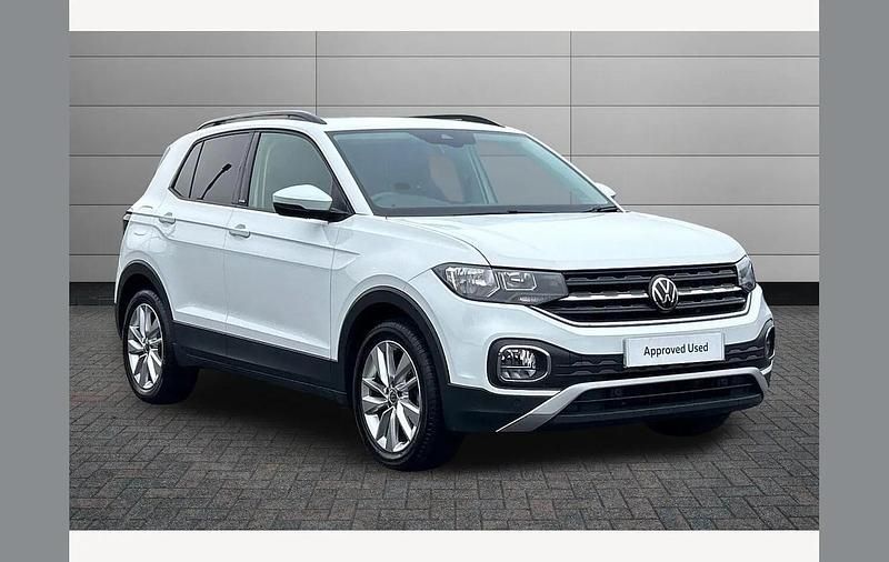Used VW T-Cross Active 110 HP (80 kW) 2022 Pure white SUV