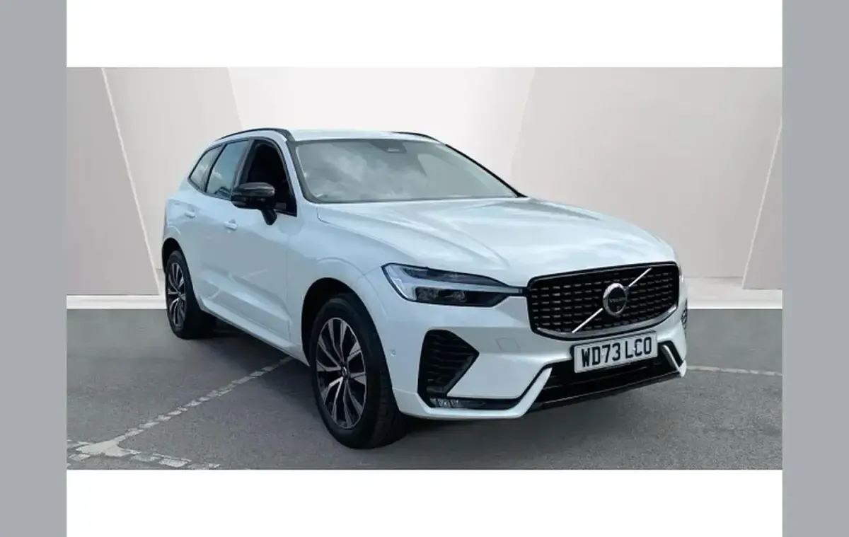 Usado Volvo XC60 Plus 197 HP (144 kW) 2023 SUV
