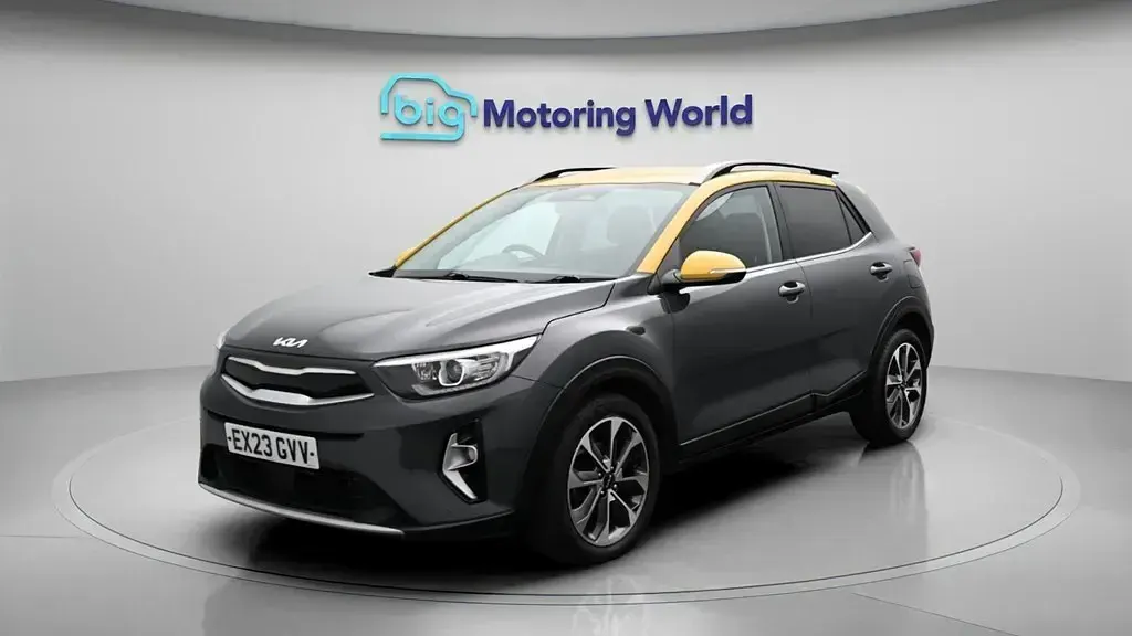 Used Kia Stonic 99 HP (72 kW) 2023 Grey SUV