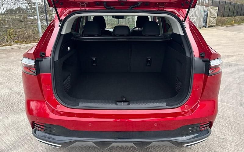 Usado MG HS SE 170 CV (125 kW) 2025 Rojo SUV