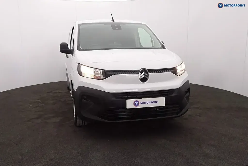 New Citroën Berlingo 100 HP (73 kW) 2026 White MPV