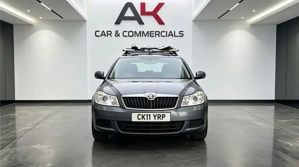 Used Skoda Octavia SE 102 HP (75 kW) 2011 Grey Estate