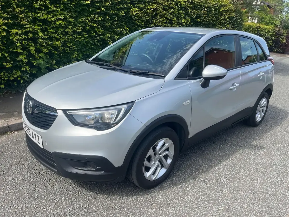 Used Vauxhall Crossland X 2019 Silver SUV
