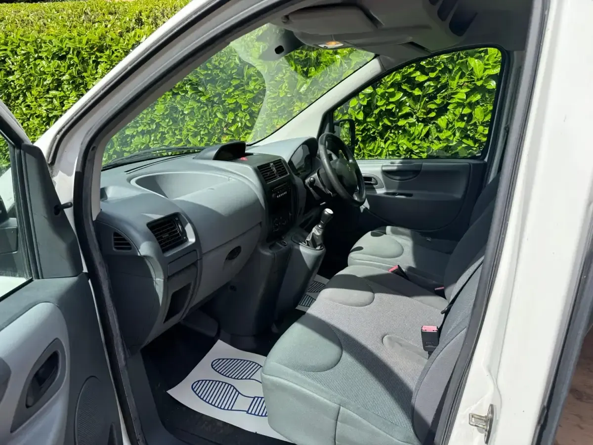 Used Peugeot Expert 2011 White Van