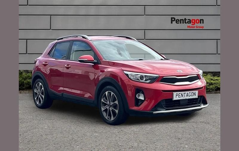 Used Kia Stonic 117 HP (86 kW) 2018 Red SUV