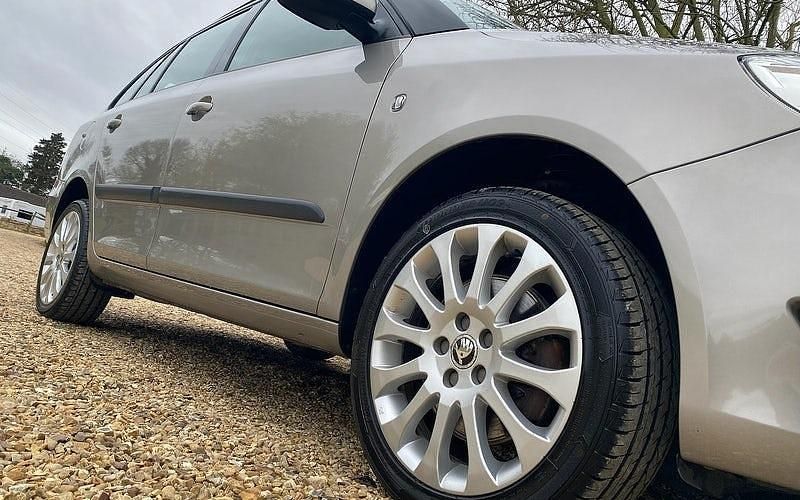 Used Skoda Fabia Elegance 105 HP (77 kW) 2014 Estate