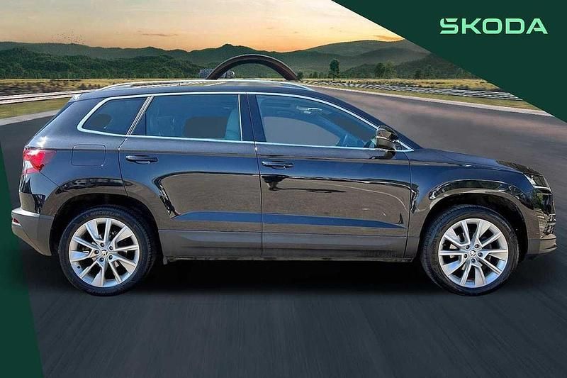 Used Skoda Karoq SE L 110 HP (80 kW) 2021 Black magic pearl effect SUV