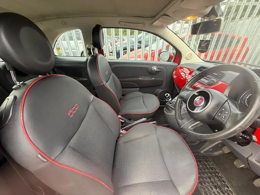 Used Fiat 500C Lounge 85 HP (62 kW) 2014 Red Cabriolet