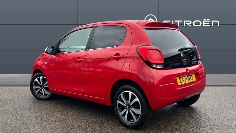 Used Citroën C1 Shine 72 HP (52 kW) 2022 Red Hatchback