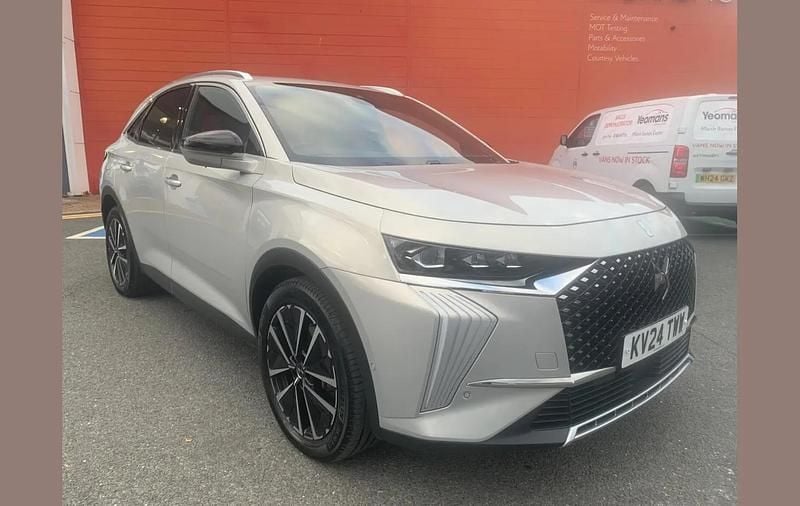 White Used 2024 DS Automobiles DS7 Crossback Opera SUV | £27,995 (Fair price) - Image 1/4