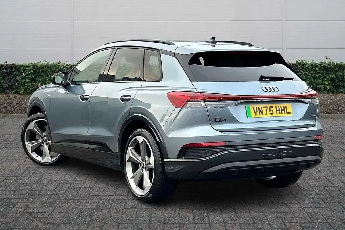 Used Audi Q4 e-tron Black Edition 250 kW (340 HP) 2025 Geyser blue, metallic SUV