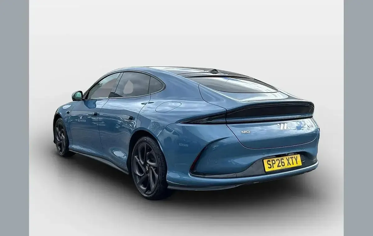 Nuevo MG IM5 Performance 553 kW (752 CV) 2026 Azul Utilitario