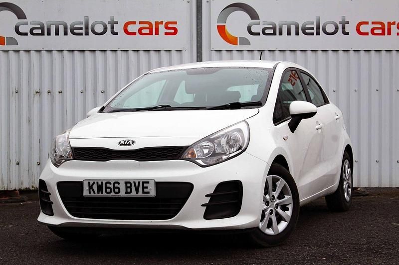 White Used 2017 Kia Rio Air Hatchback | £5,490 (Fair price) - Image 1/3