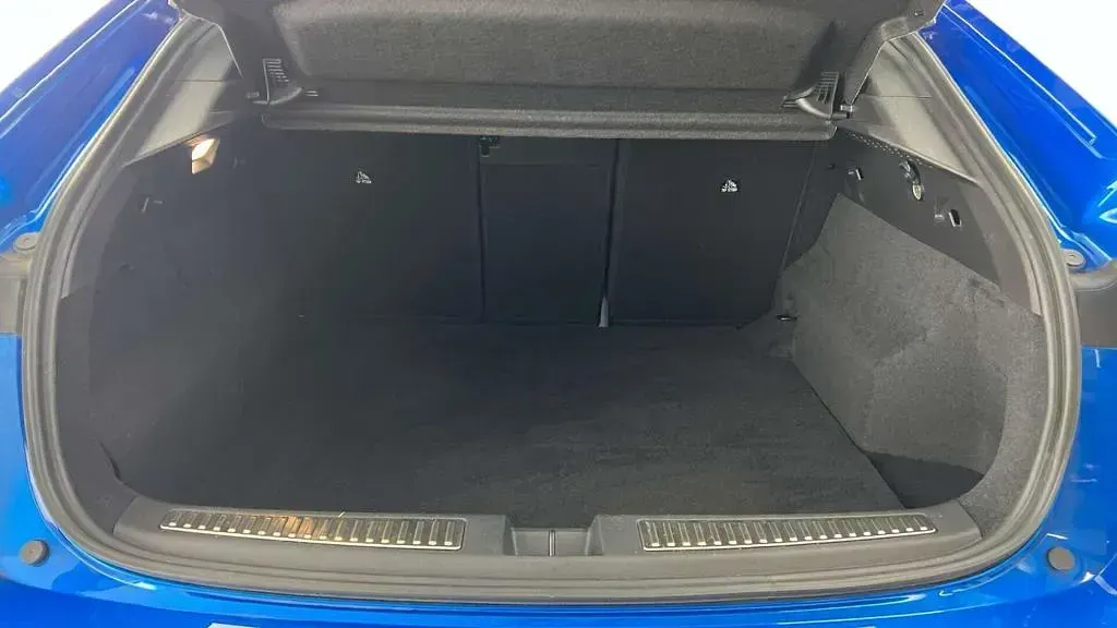 Used Renault Rafale 300 HP (220 kW) 2025 Blue/black  SUV