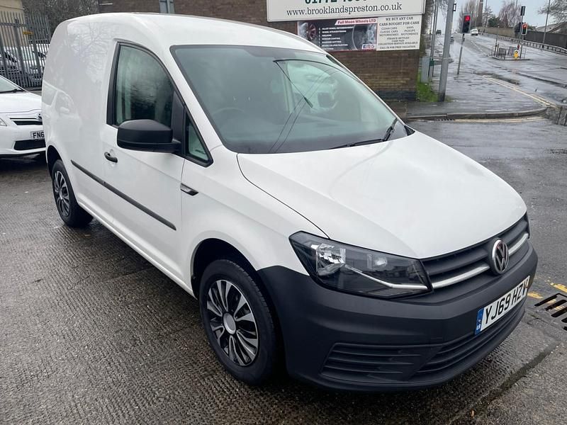 Used VW Caddy Startline 102 HP (75 kW) 2019 White MPV
