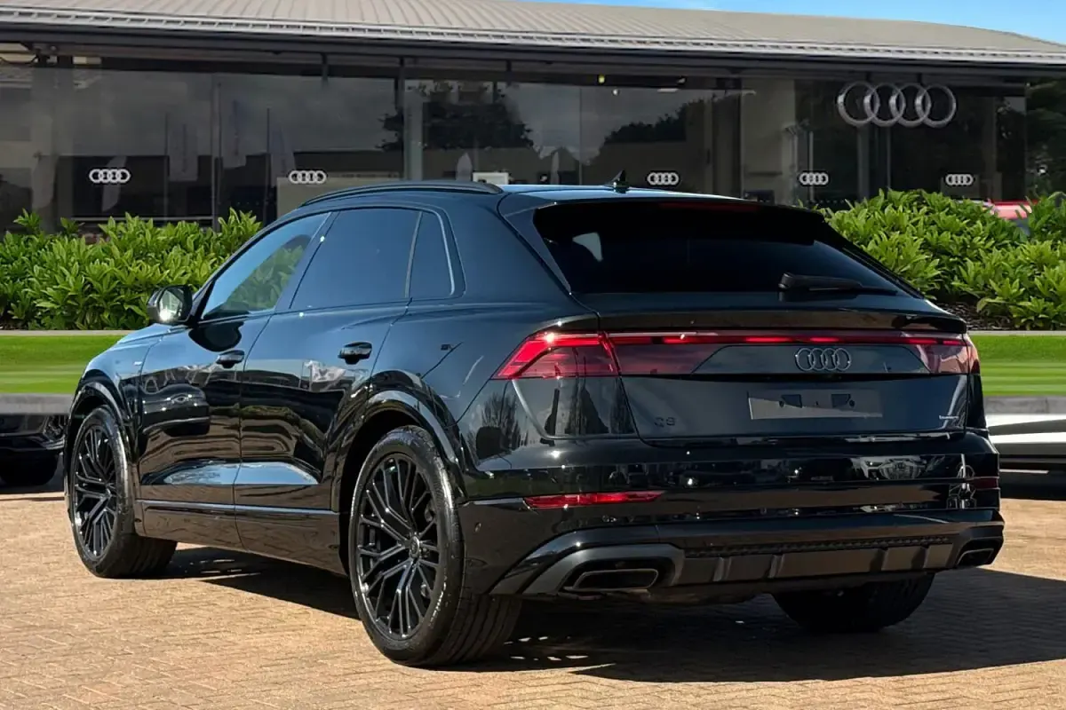 New Audi Q8 Black Edition 340 HP (250 kW) 2026 Black SUV