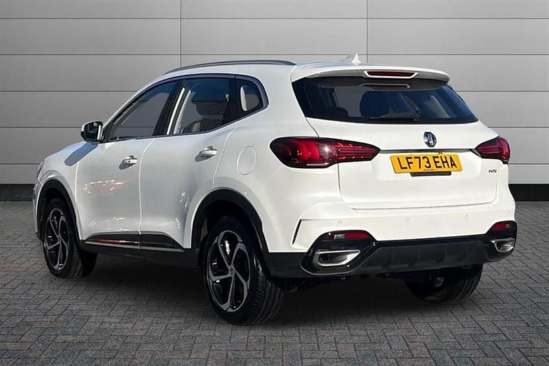 Used MG HS SE 162 HP (119 kW) 2023 Arctic white SUV
