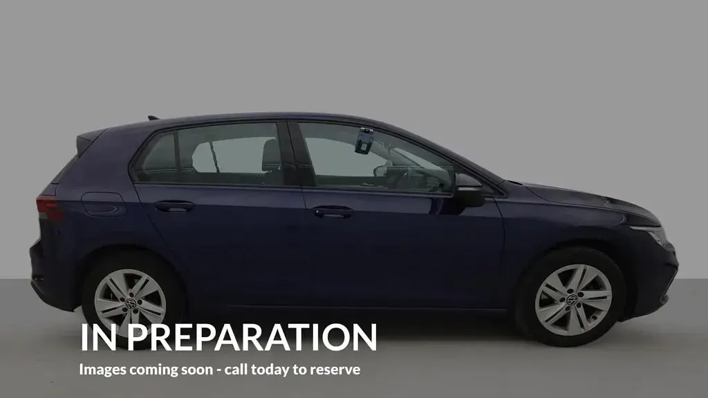 Used VW Golf VIII Life 150 HP (110 kW) 2024 Blue Hatchback