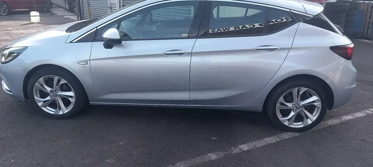 Used Vauxhall Astra SRi 2016 Silver Hatchback