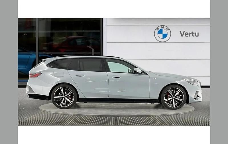 Used BMW 520 M Sport 205 HP (150 kW) 2025 Grey Estate