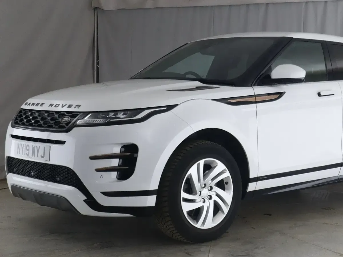 Used Land Rover Range Rover evoque R-Dynamic 2019 White SUV