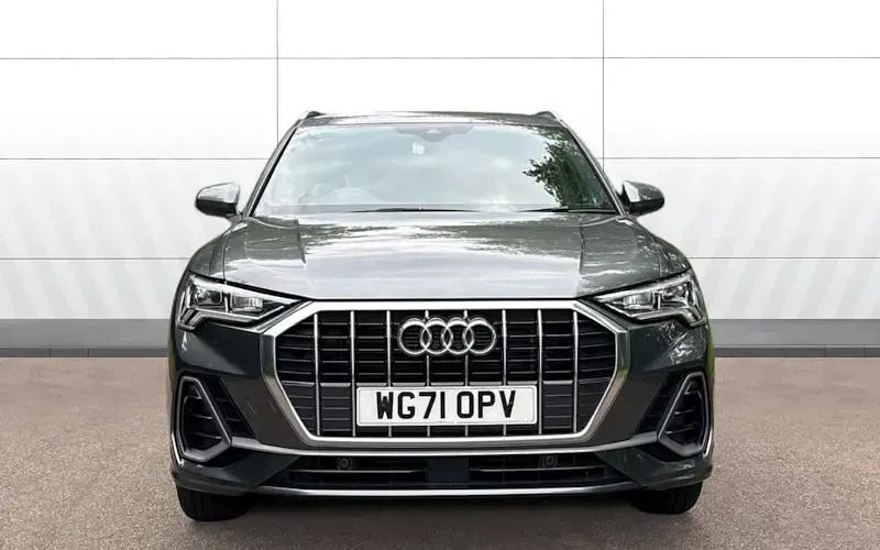 Begagnad Audi Q3 S-Line 150 HK (110 kW) 2023 SUV