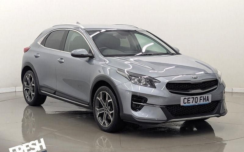 Lunar silver Used 2020 Kia XCeed 2 SUV | £11,390 (Fair price) - Image 1/4